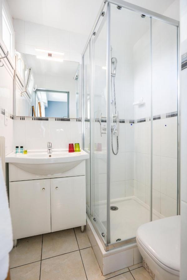 קפברטון Hotel Aquitaine מראה חיצוני תמונה