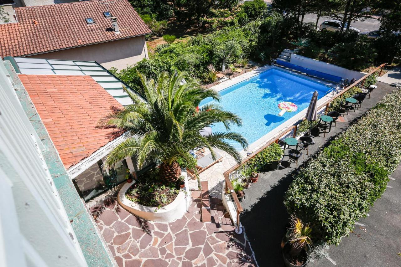 קפברטון Hotel Aquitaine מראה חיצוני תמונה
